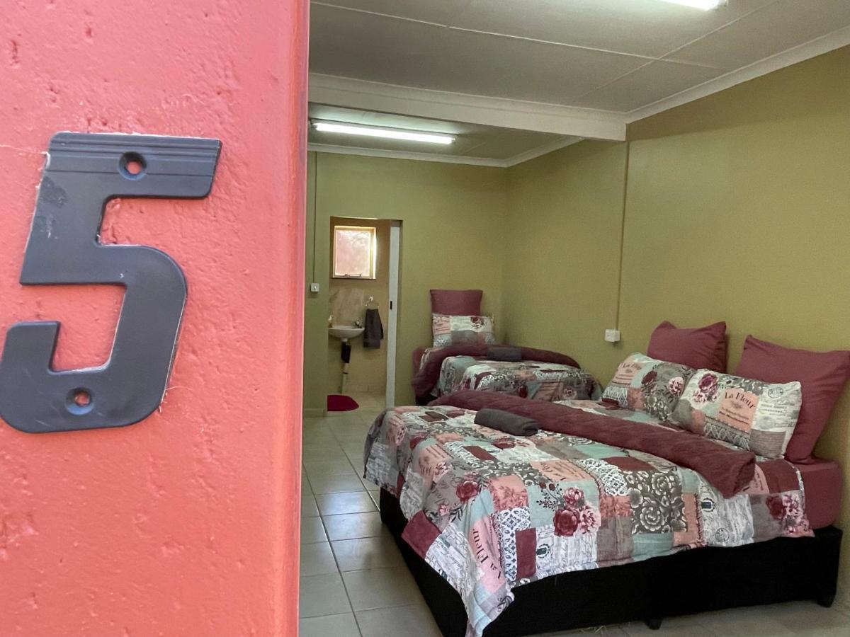 4 On Sirius Hotel Polokwane Ngoại thất bức ảnh