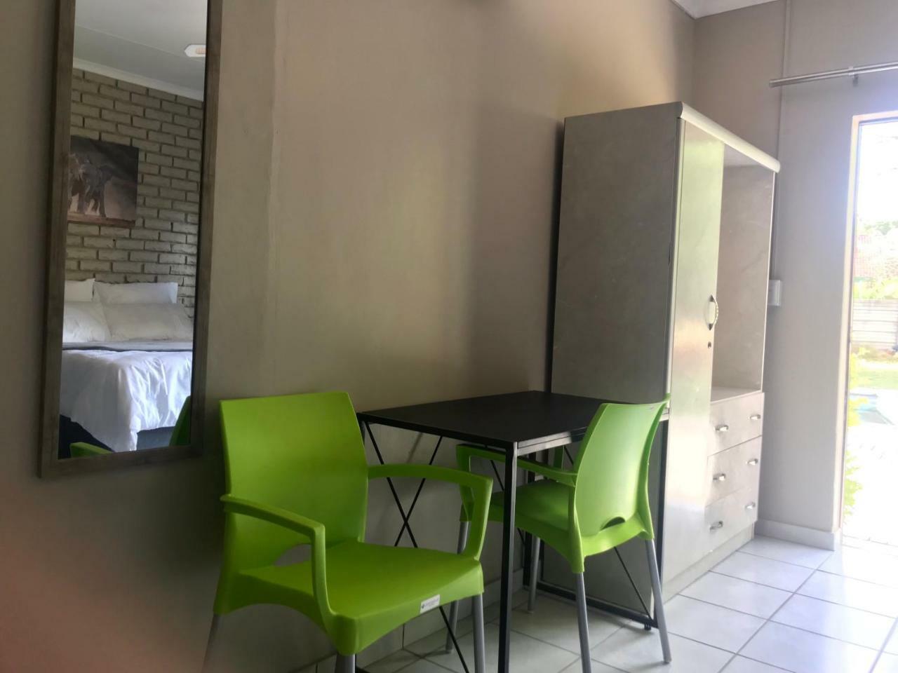 4 On Sirius Hotel Polokwane Ngoại thất bức ảnh