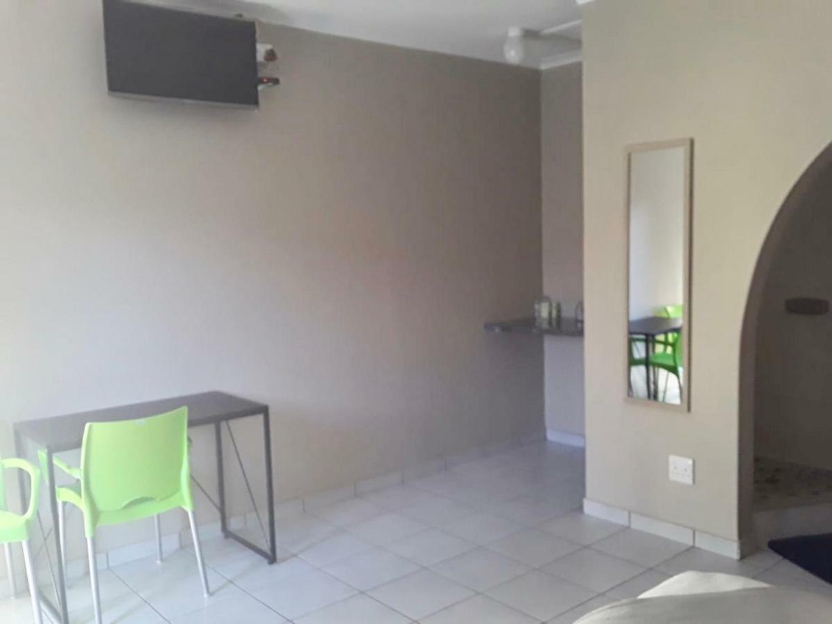 4 On Sirius Hotel Polokwane Ngoại thất bức ảnh