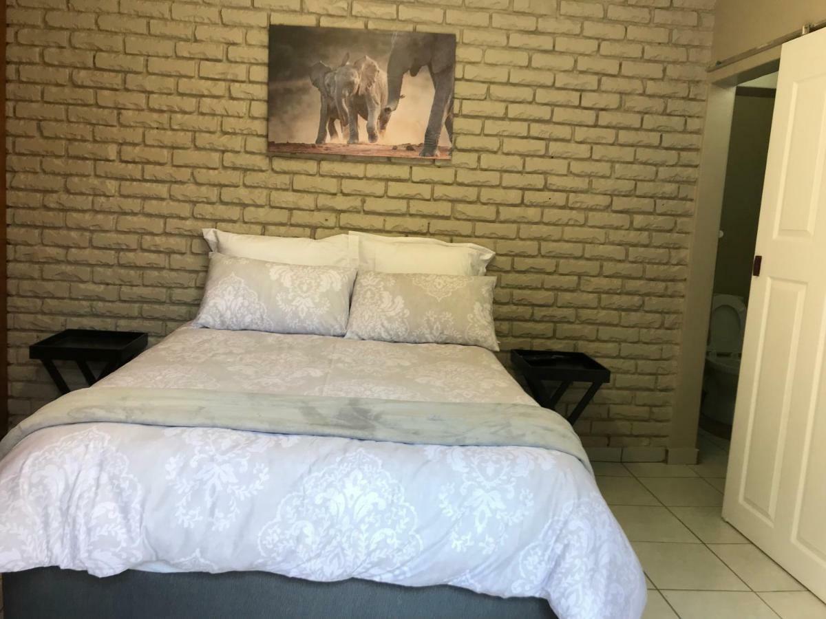 4 On Sirius Hotel Polokwane Ngoại thất bức ảnh